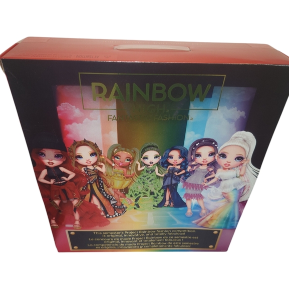 New Rainbow High Fantastic Fashion Ruby Anderson 11" Fashion Doll w/ Playset - Picture 4 of 4